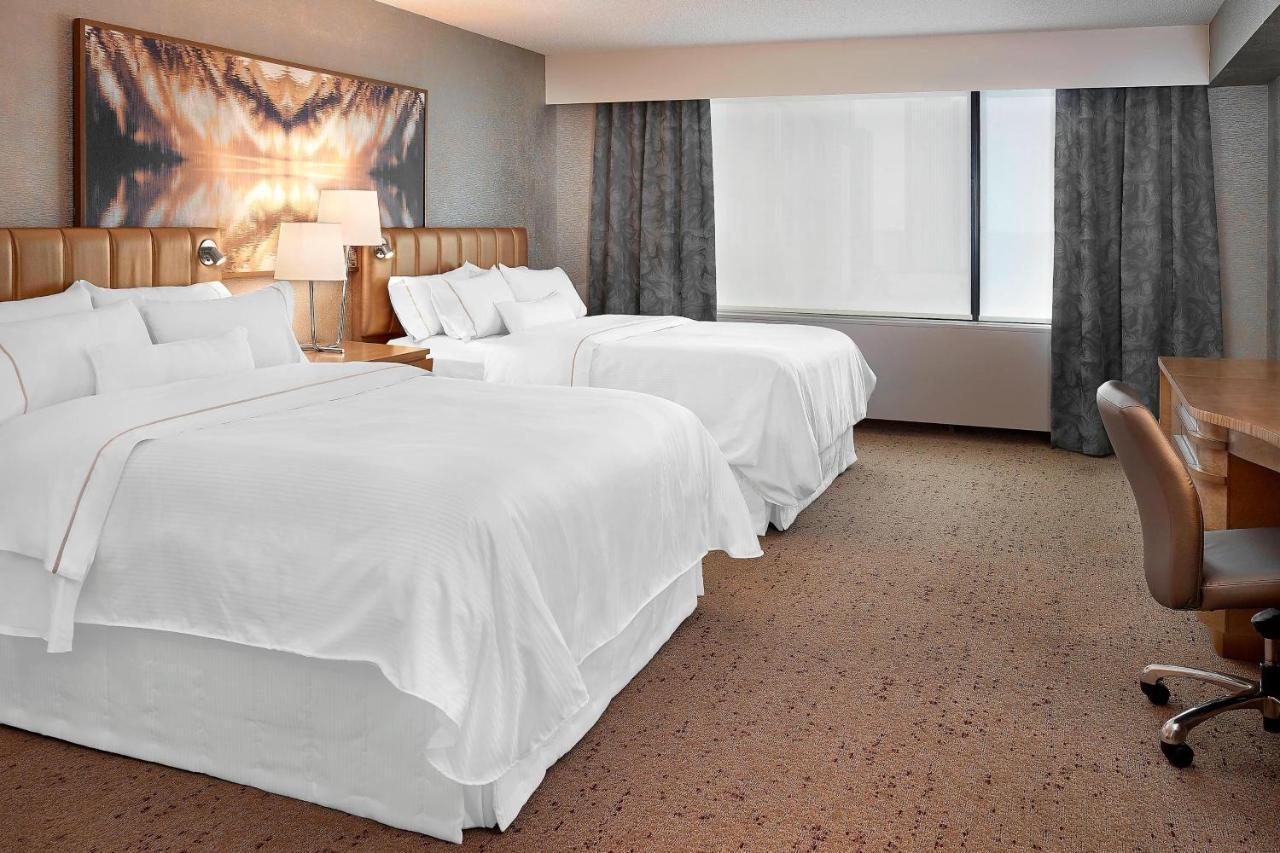 Deluxe Larger Guest room 2 Queen City view Deluxe Wing,1634404572:JPEG