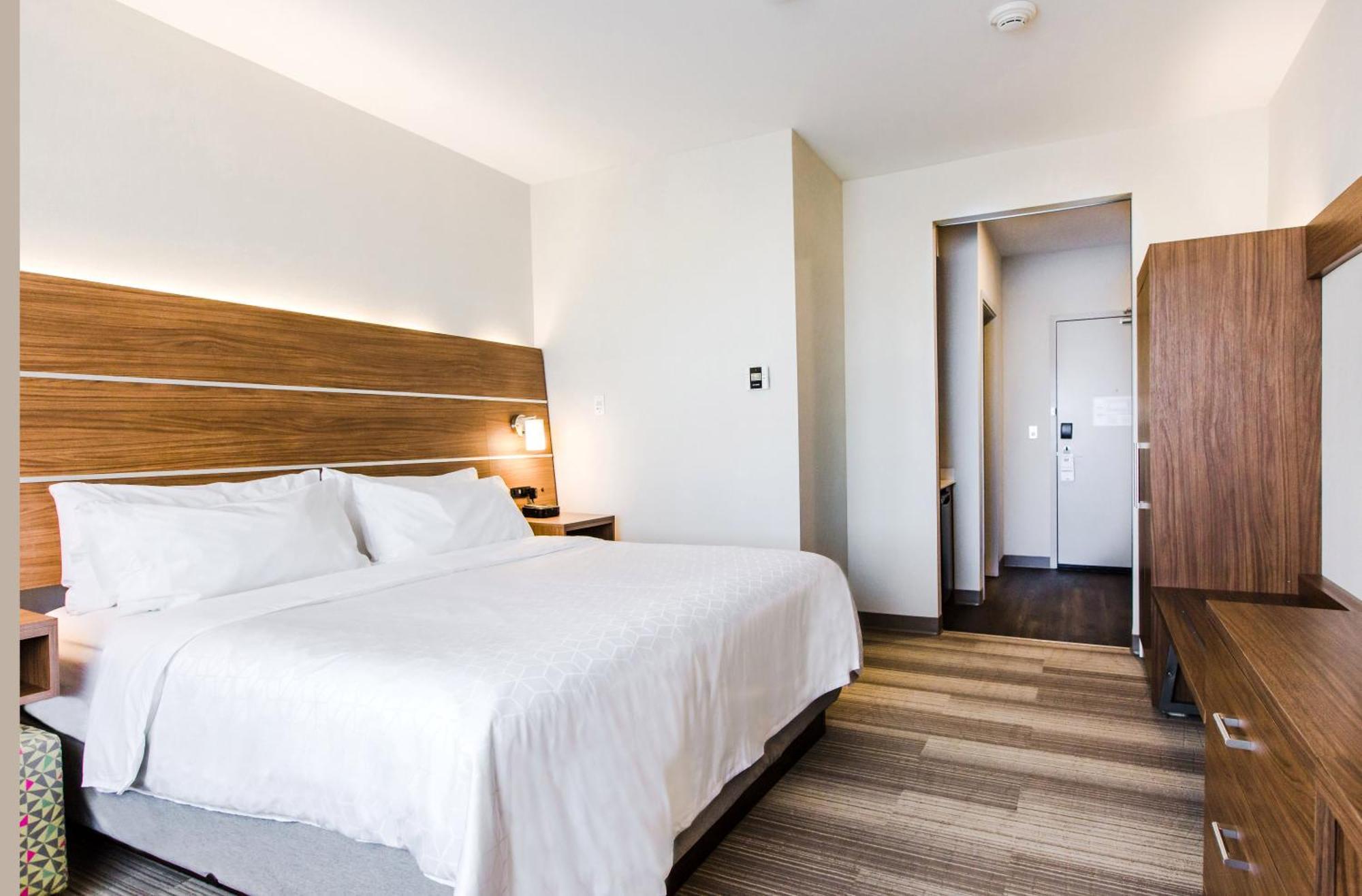 Superior King Room,1458360859:JPEG