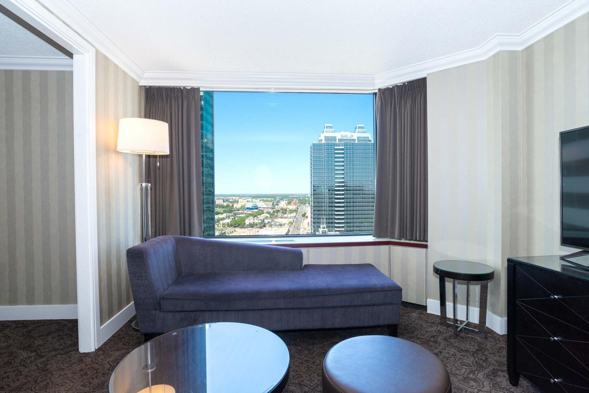 Premium Grand Room, 1 King Bed, Top Floors