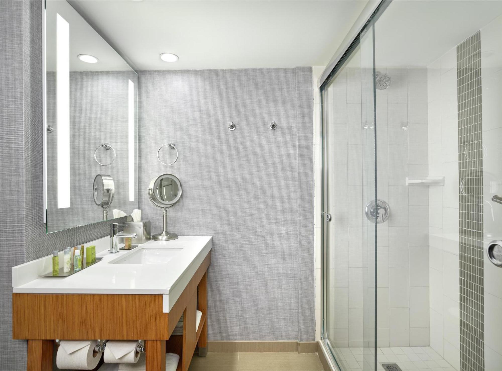 One-Bedroom King Suite,1758428566:JPEG