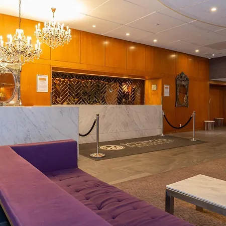 Sandman Signature Edmonton Downtown Hotel-3